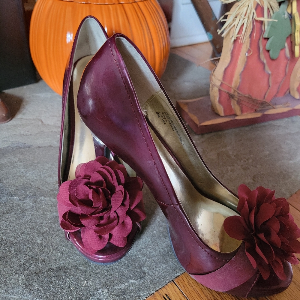 Carlos by Carlos Santana Burgundy Peep Toe Heels with Floral Detail